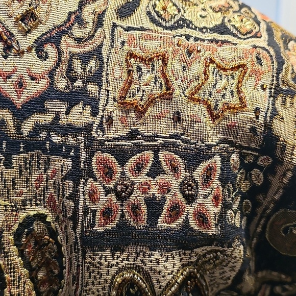 Chico's - Picture 9 of 16